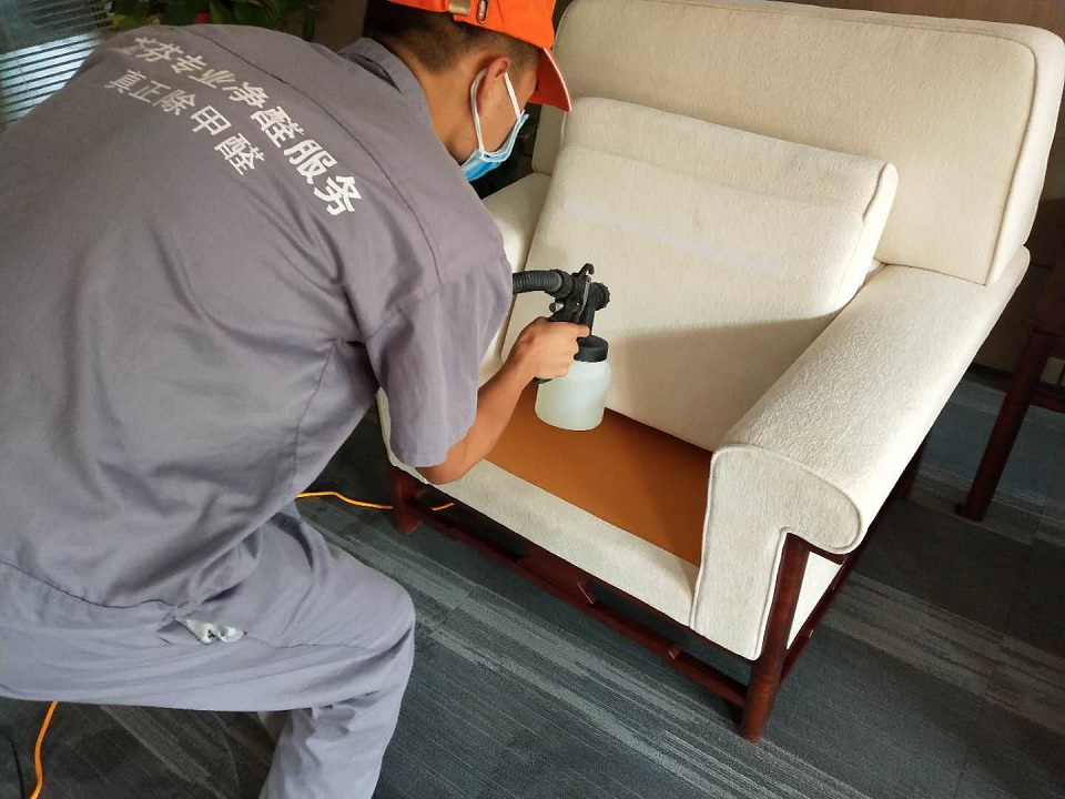 沙发床垫全方位喷涂施工