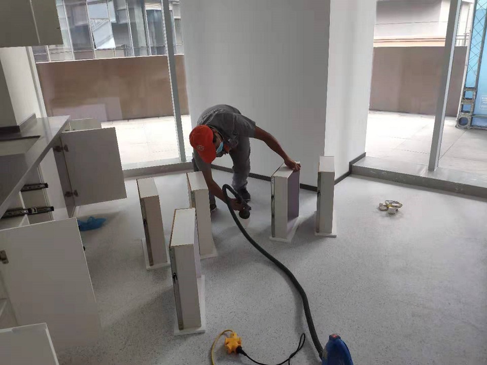 抽屉全方位喷涂施工治理