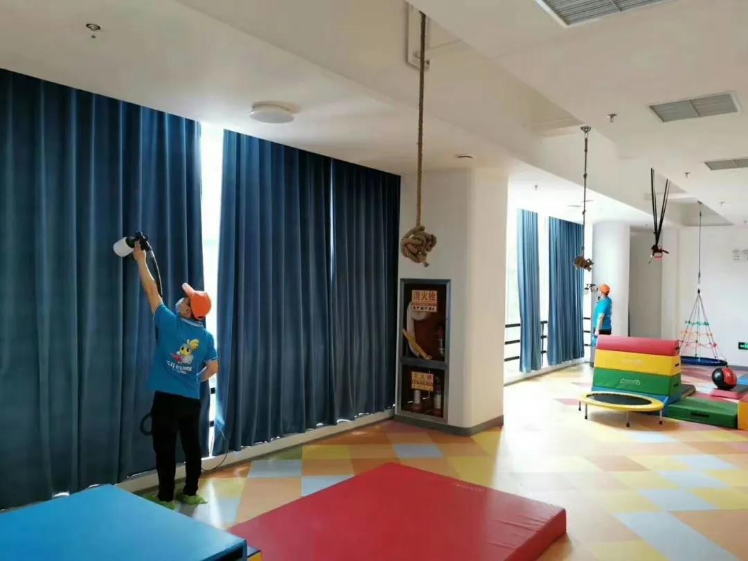学校教室窗帘布艺施工治理甲醛